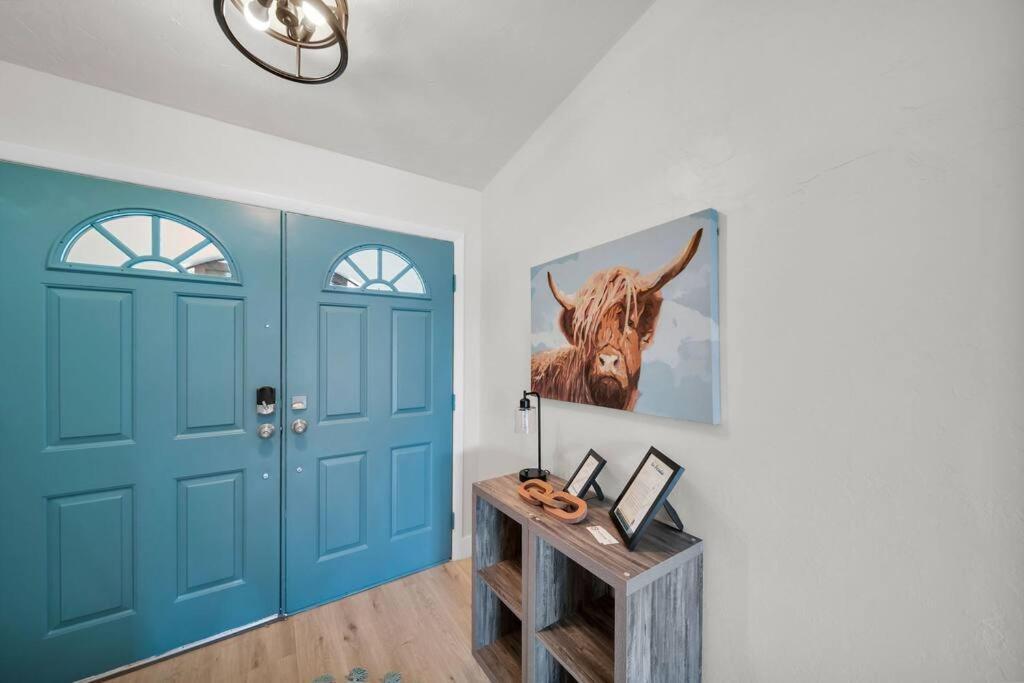 Villa Luxury Waterfront Haven In Cape Coral - Dog-Friendly Escape With Private Pool Esterno foto